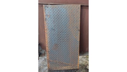 лист стальной рифленый чечевица 3 мм Ст3сп купить в Волгограде