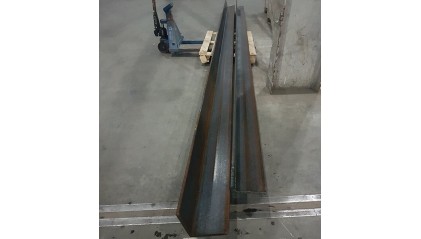 уголок стальной горячекатаный равнополочный 28x28x3 мм С255 купить в Волгограде