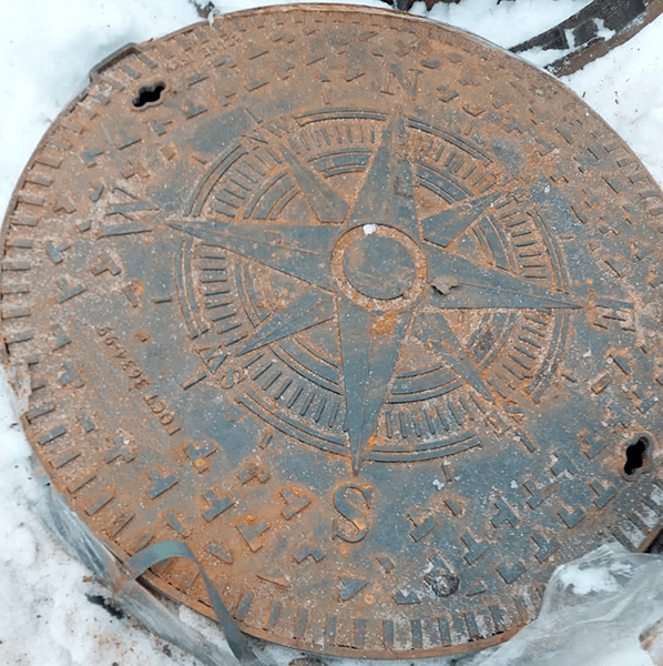 Люк чугунный тяжелый круглый Т (С250) 600 мм ВЧ40 ГОСТ 3634-2019 фото