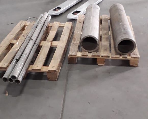 Труба нержавеющая бесшовная г/д 65x1 мм 12Х18Н10Т ГОСТ 9940-81 фото